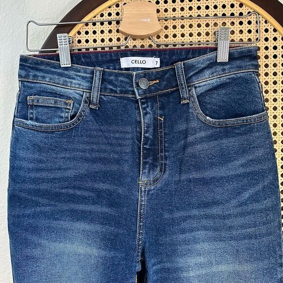 REWORKED Cello Embroidered Cuffed Distressed Jeans Size 7/M - Picture 2 of 8